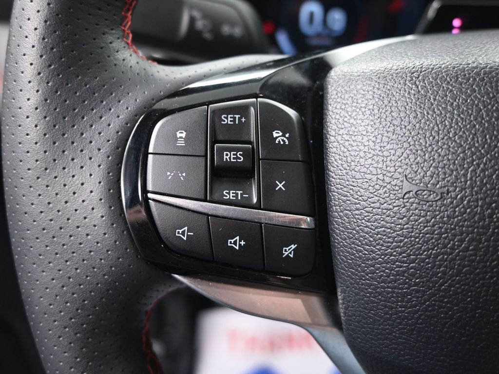 Used 2025 Ford Explorer ST-Line w/ ST-Line Street Pack image 28