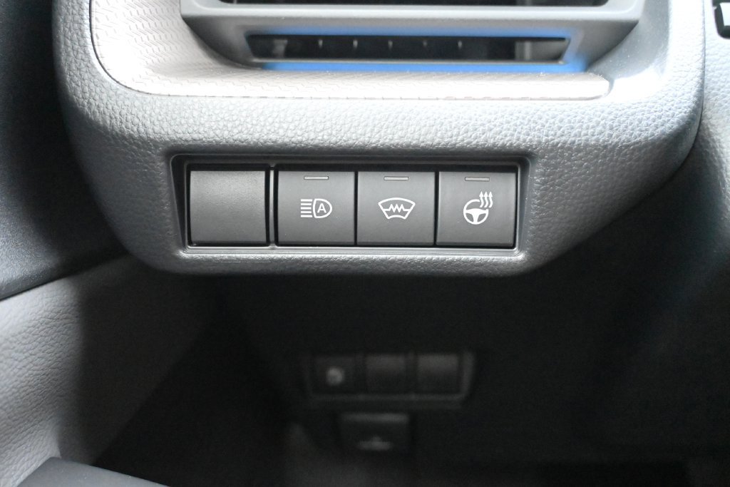 New 2027 Toyota Prius XLE AWD/4WD image 28
