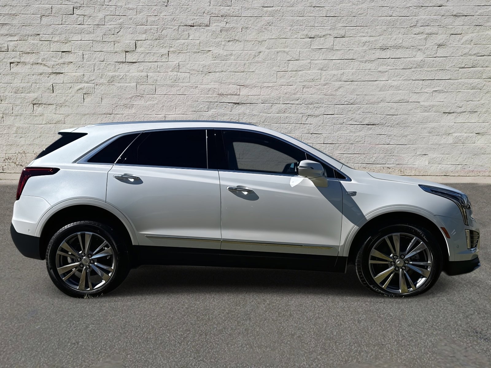 New 2026 Cadillac XT5 Premium Luxury w/ Driver Assist Package image 6