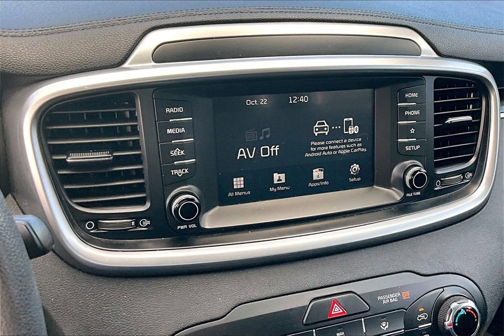 Used 2019 Kia Sorento LX image 28