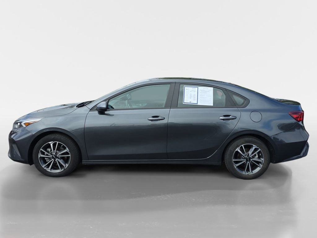 Used 2023 Kia Forte LXS image 7