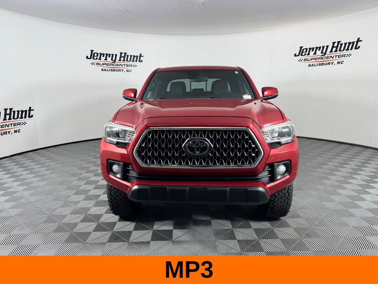 Used 2019 Toyota Tacoma TRD Off-Road AWD/4WD image 5