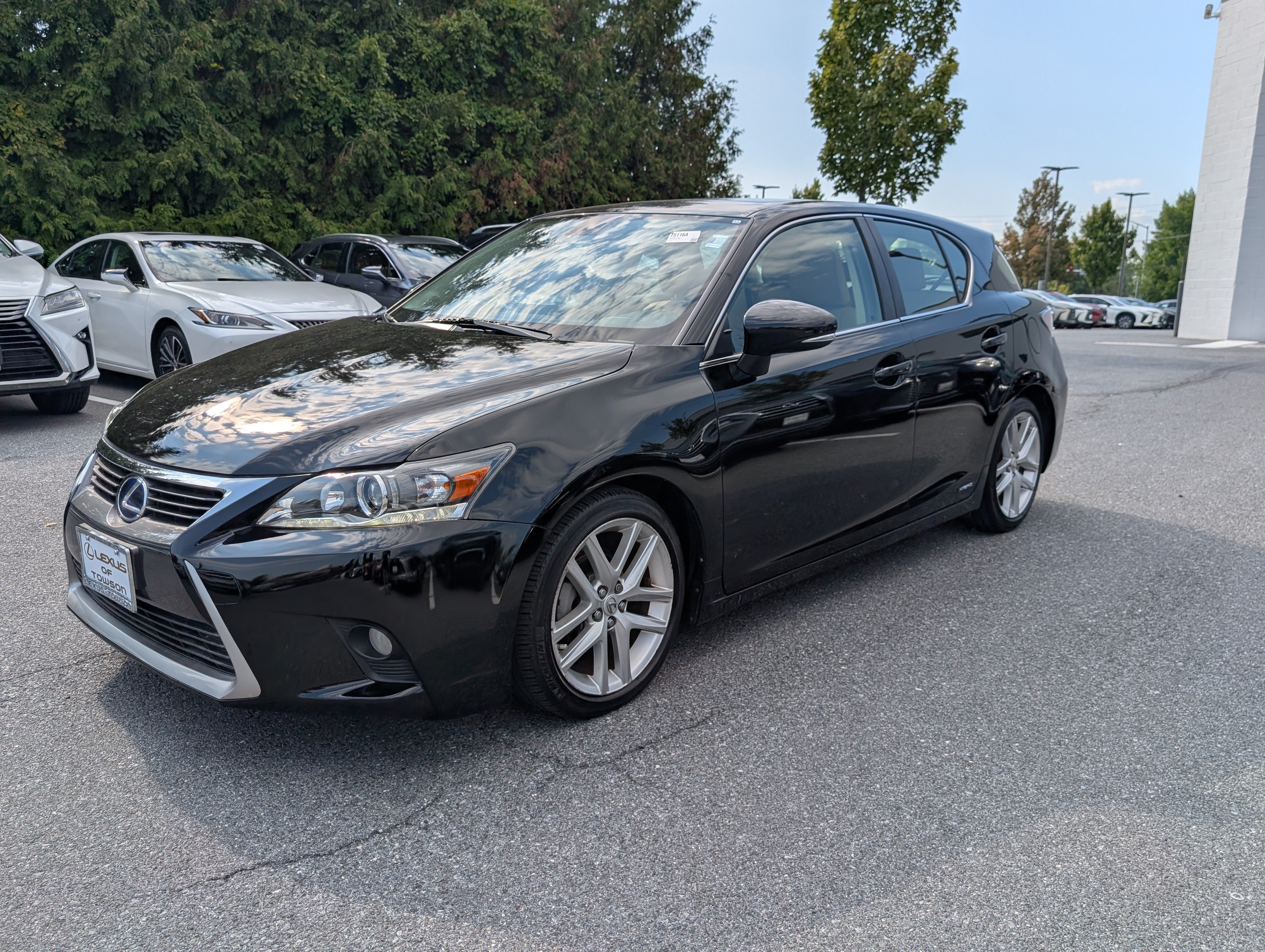 Used 2015 Lexus CT 200h w/ Navigation Package FWD image 7