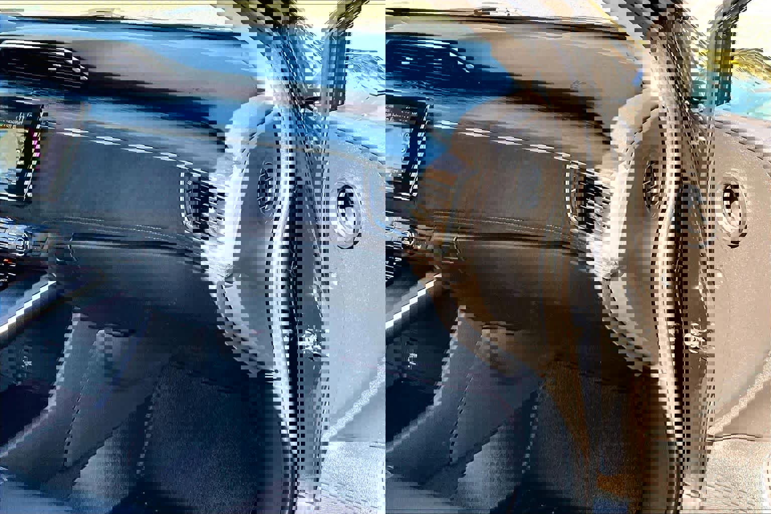 Used 2018 Honda Clarity Touring image 19