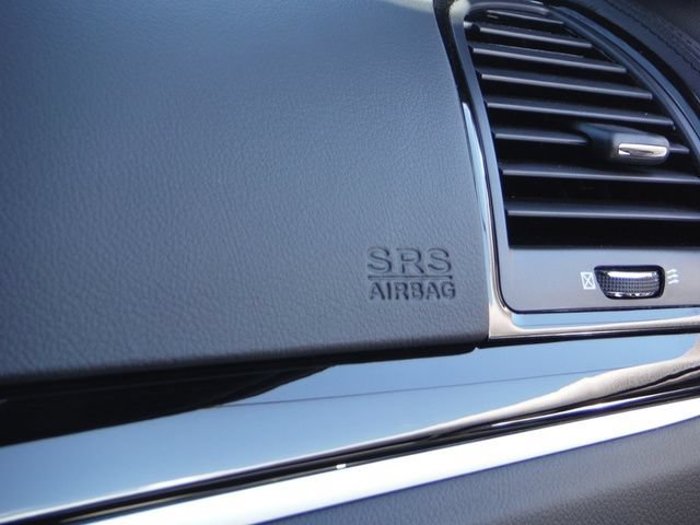 Certified 2023 Chrysler 300 C RWD image 47