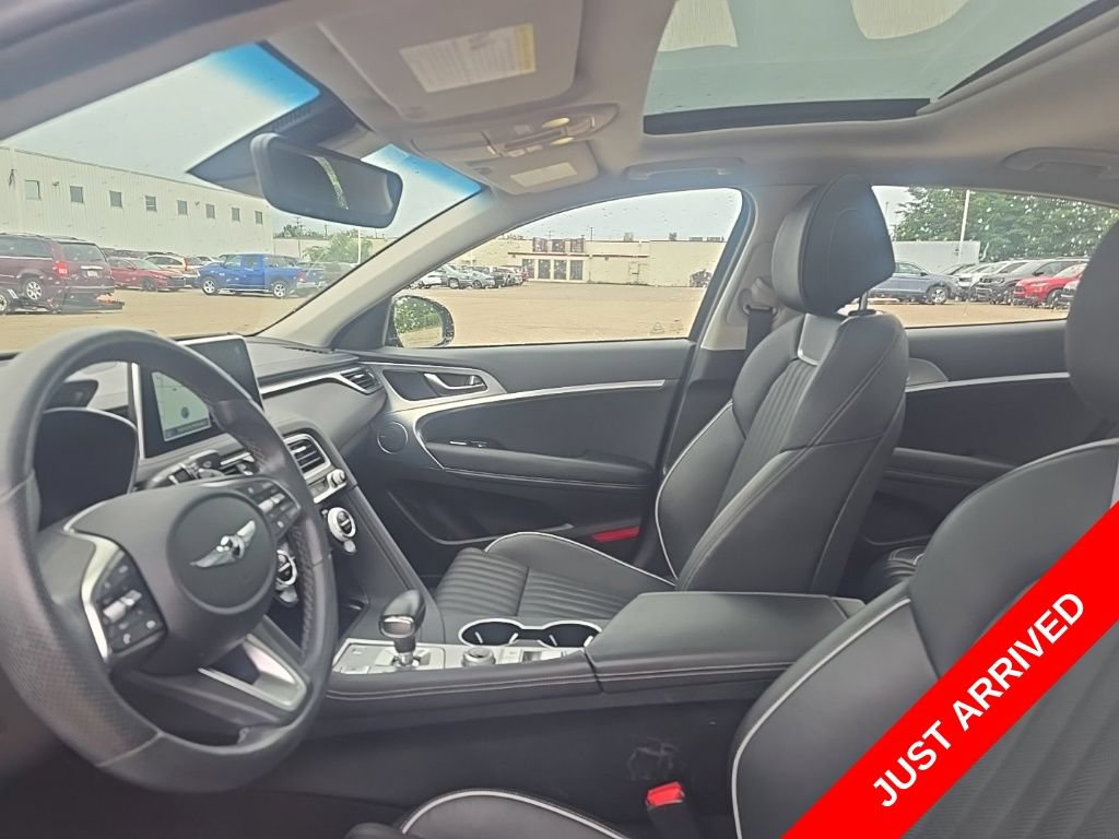 Used 2021 Genesis G70 2.0T AWD/4WD image 5