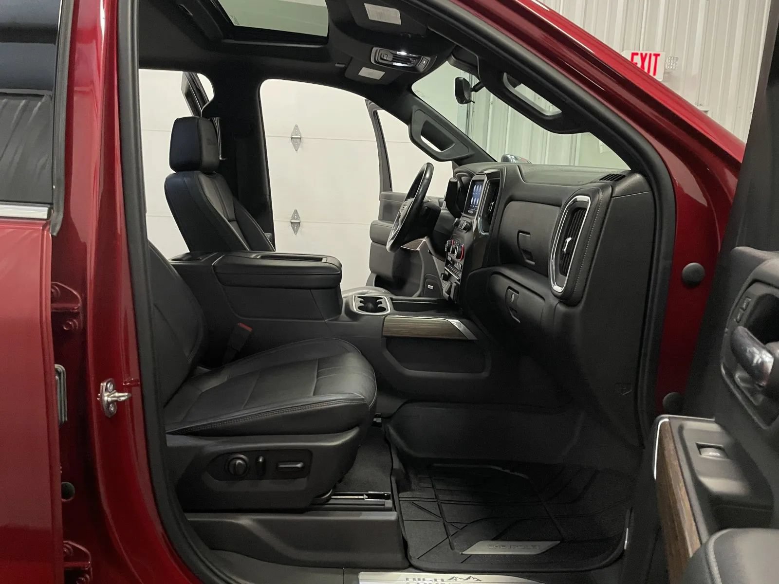 Used 2020 Chevrolet Silverado 3500 High Country w/ Z71 Off-Road Package AWD/4WD image 45