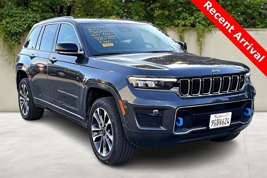 Used 2023 Jeep Grand Cherokee Overland w/ Advanced Protech Group III