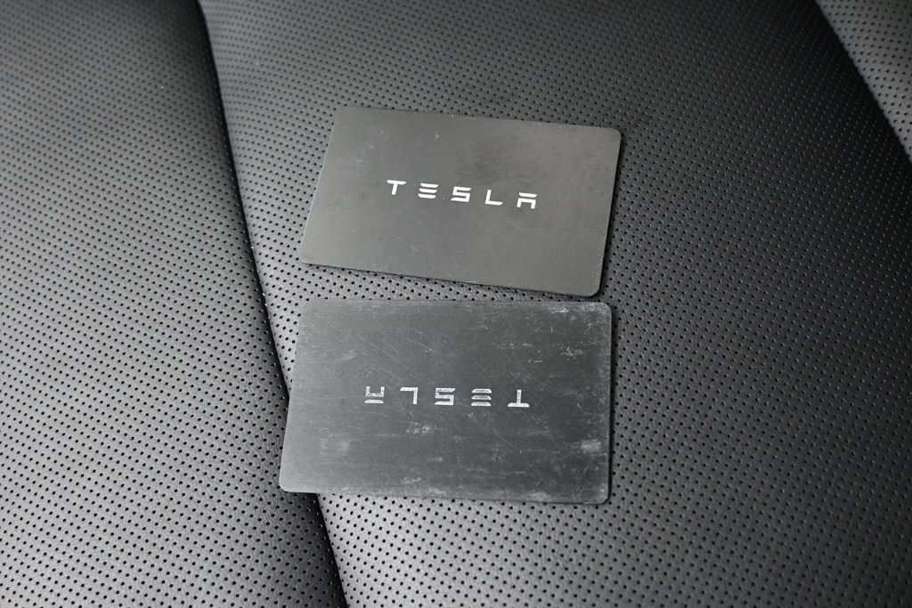Used 2024 Tesla Model X AWD/4WD image 33