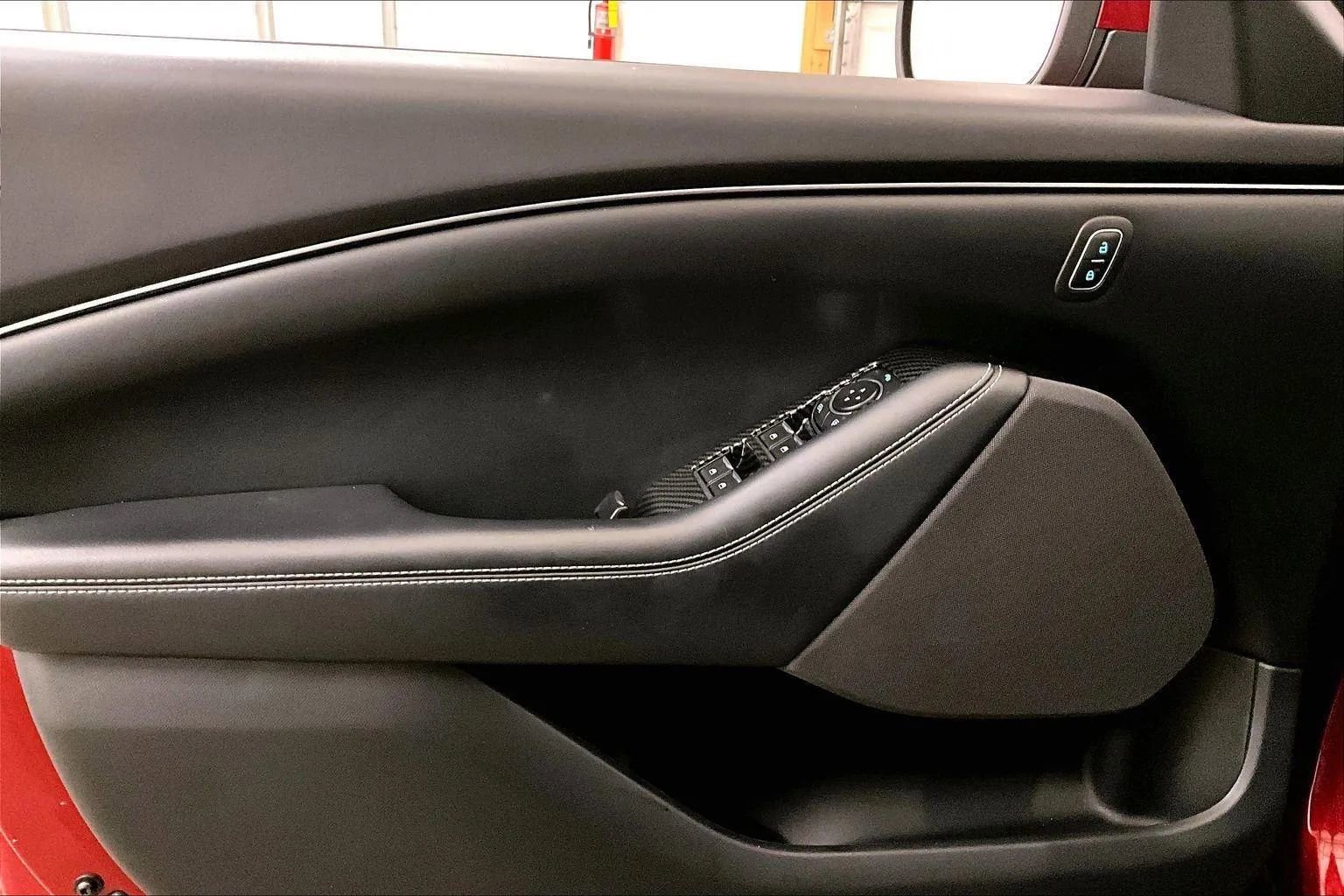 Used 2022 Ford Mustang Mach-E Select image 22