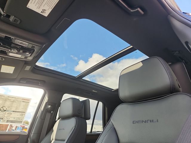 New 2026 GMC Yukon Denali w/ Advanced Technology Package image 11