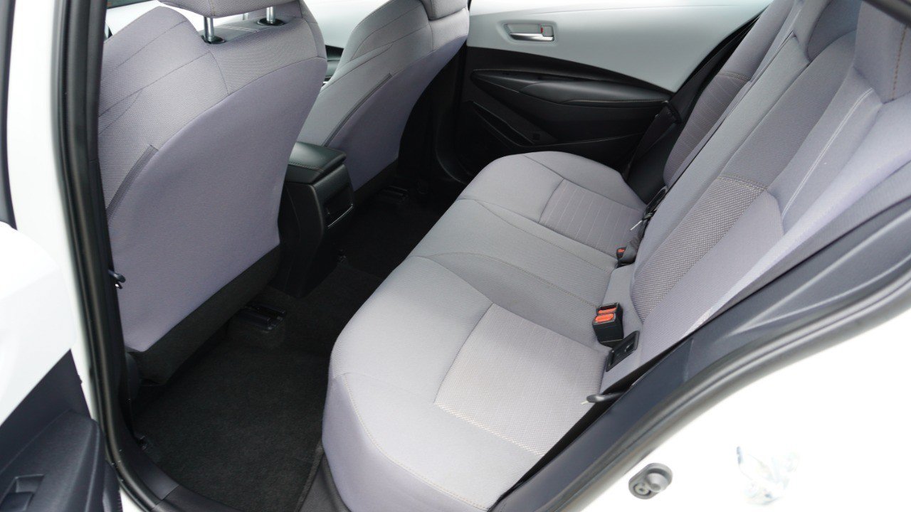 Used 2022 Toyota Corolla SE FWD image 29