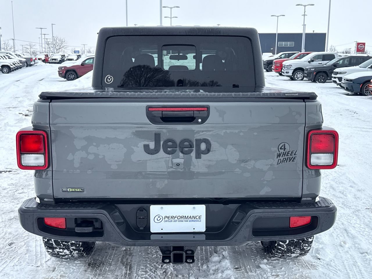 Used 2022 Jeep Gladiator Sport image 4