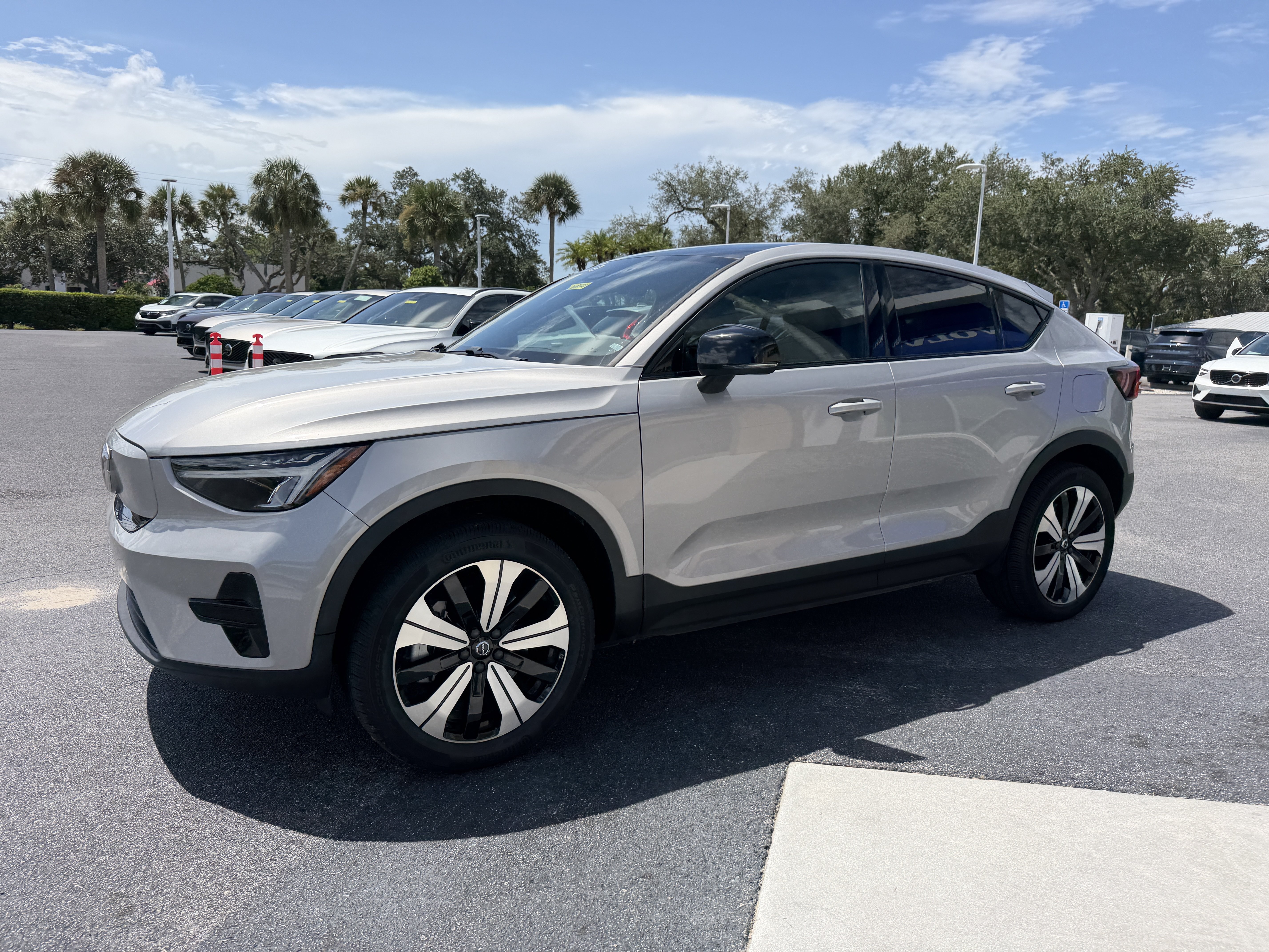 Certified 2023 Volvo C40 Recharge Core AWD/4WD image 7