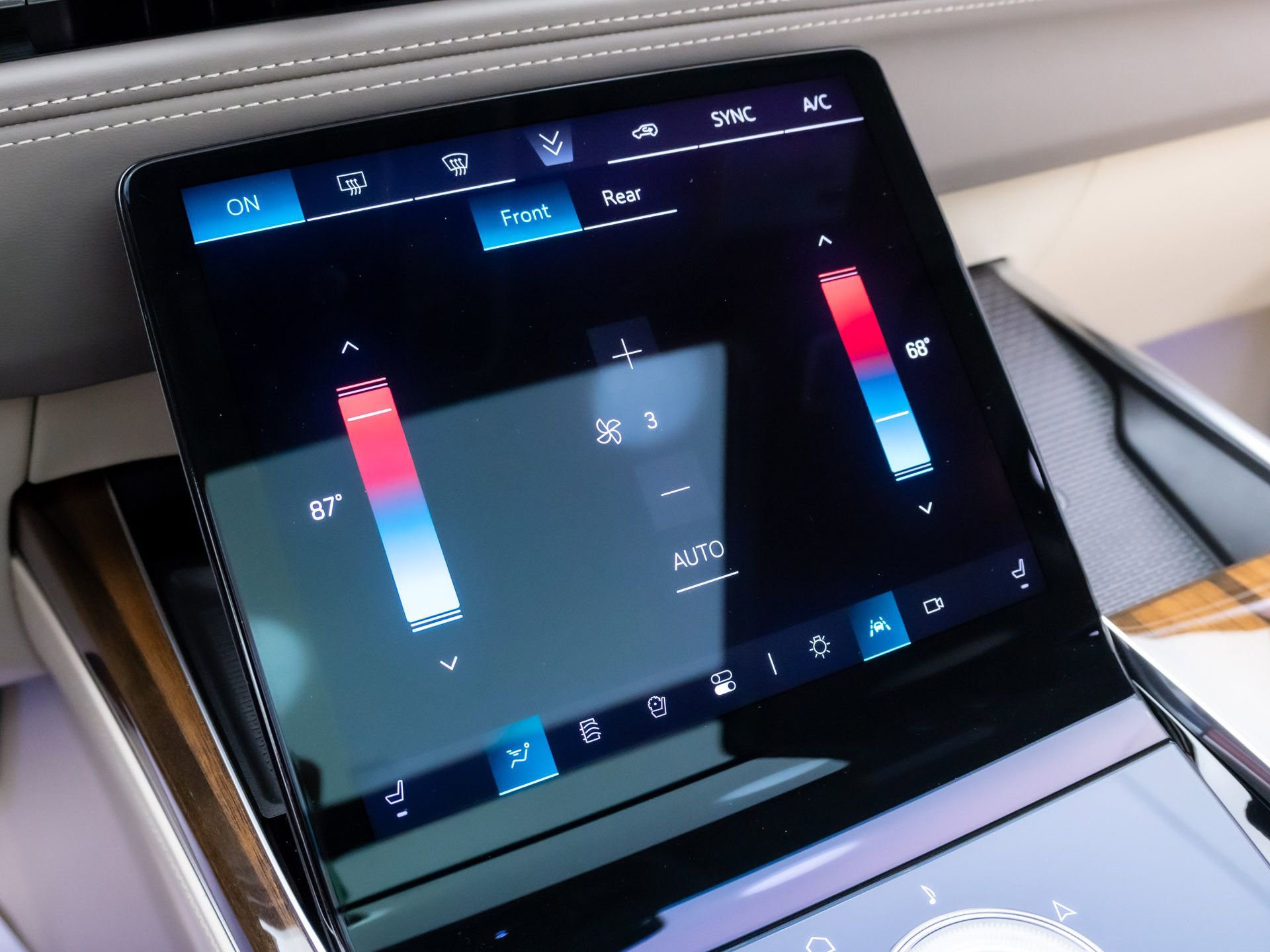 New 2026 Cadillac Escalade Platinum Sport w/ LPO, ONYX Package image 32