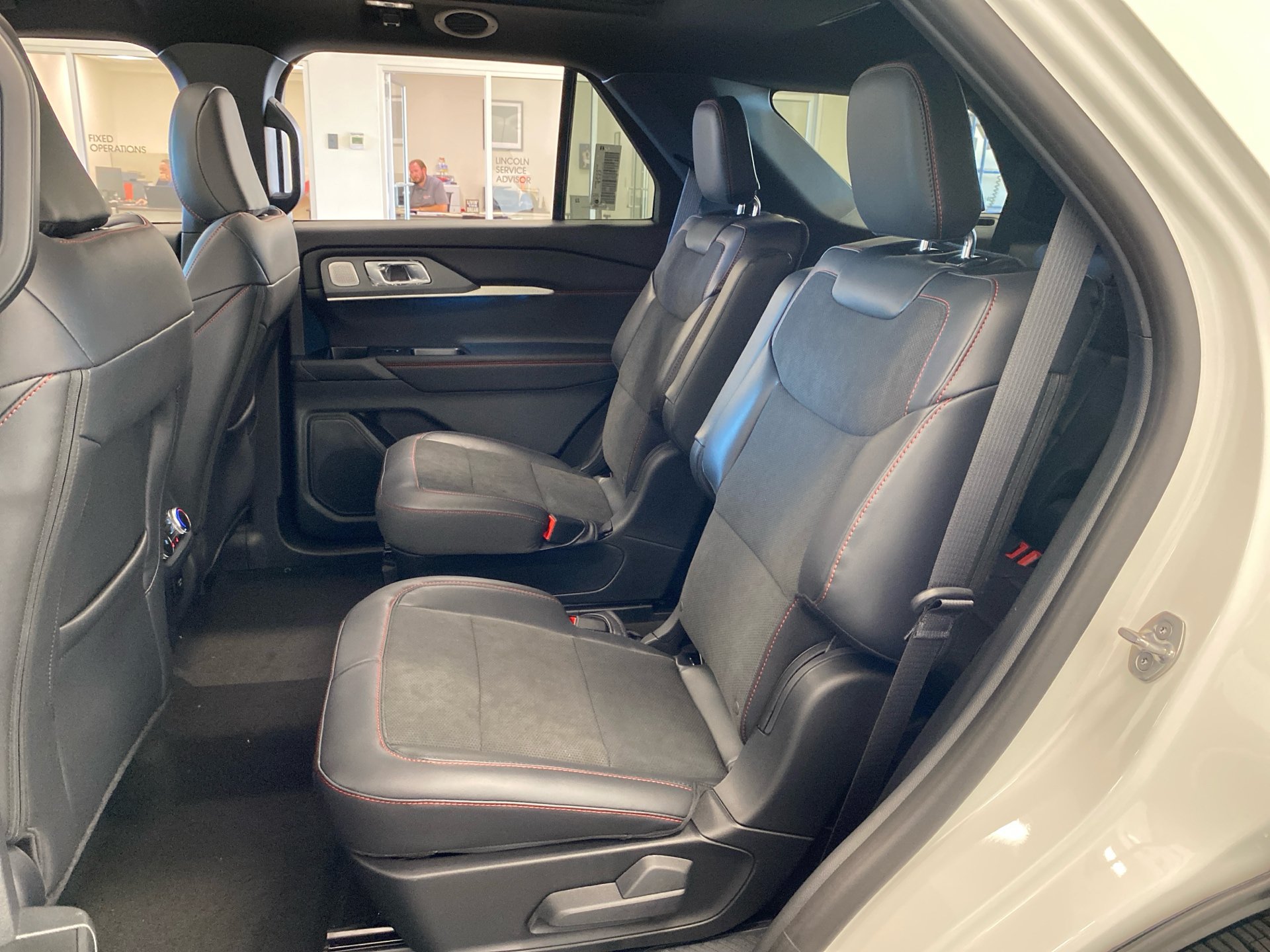 New 2027 Ford Explorer ST w/ Sun And Sound Package AWD/4WD image 10