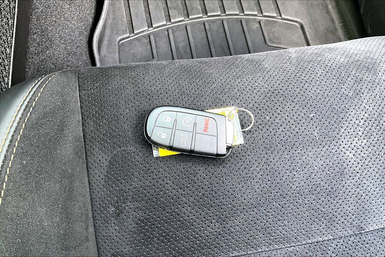 Certified 2025 Dodge Durango R/T image 12