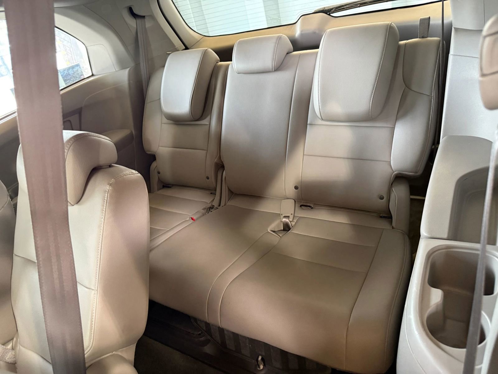 Used 2011 Honda Odyssey EX-L image 11