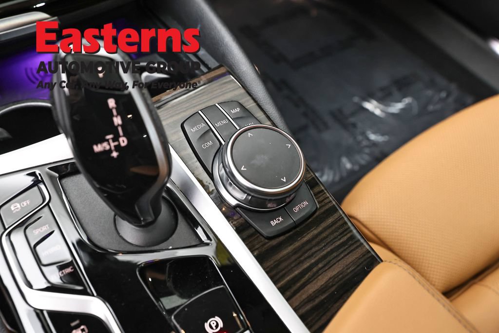 Used 2023 BMW 530e xDrive w/ Convenience Package AWD/4WD image 23