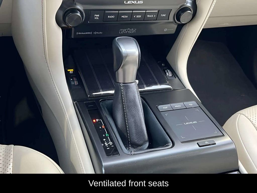 Used 2023 Lexus GX 460 Luxury w/ Accessory Package image 18