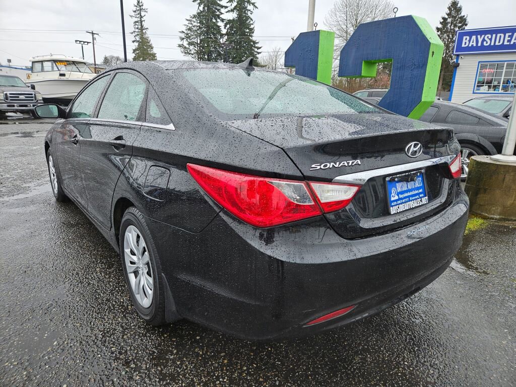 Used 2011 Hyundai Sonata GLS FWD image 3