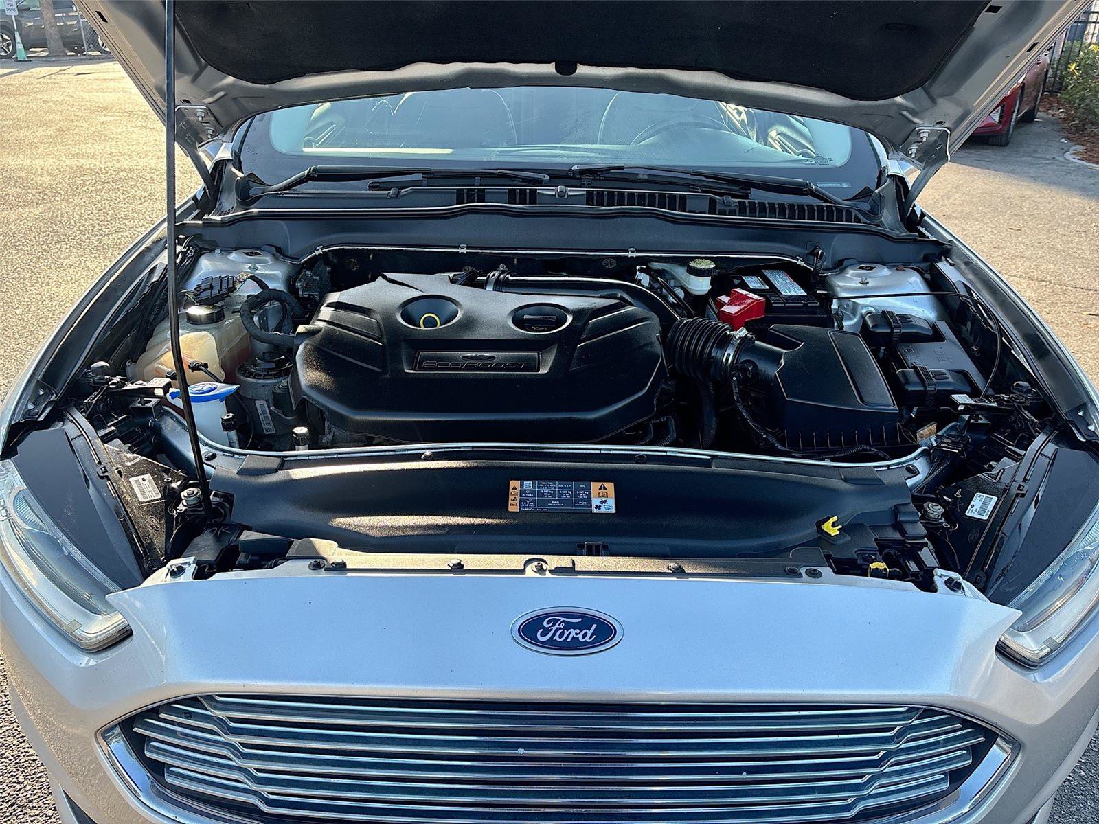 Used 2014 Ford Fusion SE w/ Equipment Group 202A FWD image 27
