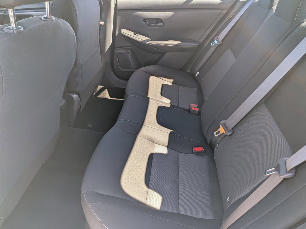 Used 2025 Nissan Sentra SV FWD image 18