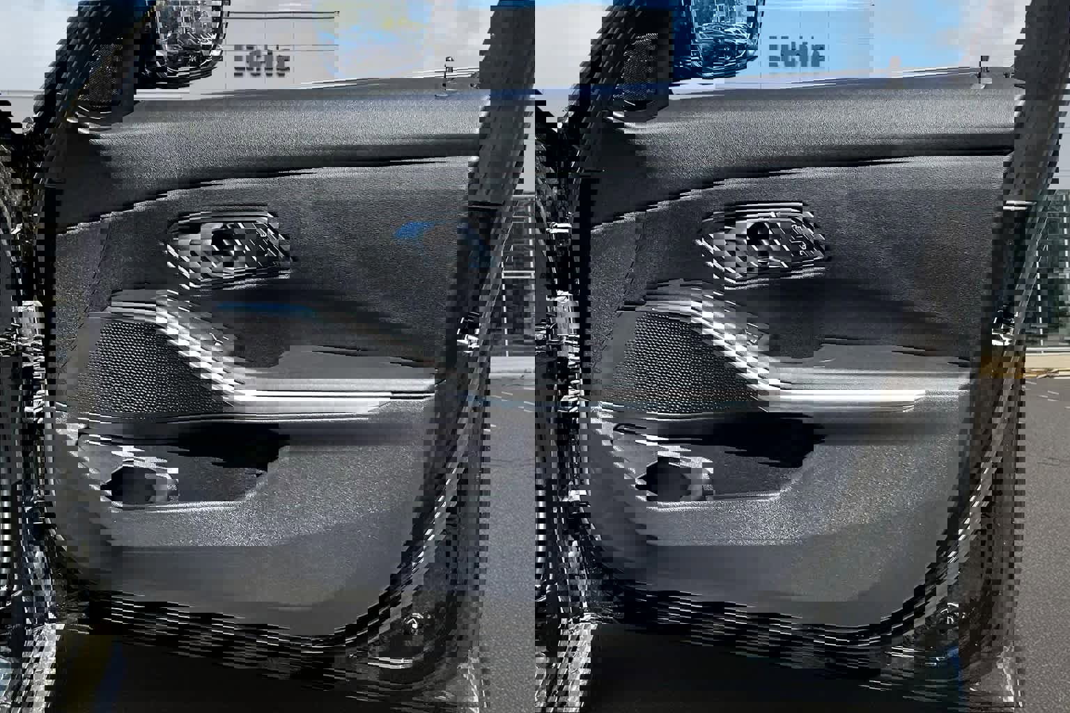 Used 2024 BMW 330i xDrive 330i xDrive w/ Convenience Package image 25