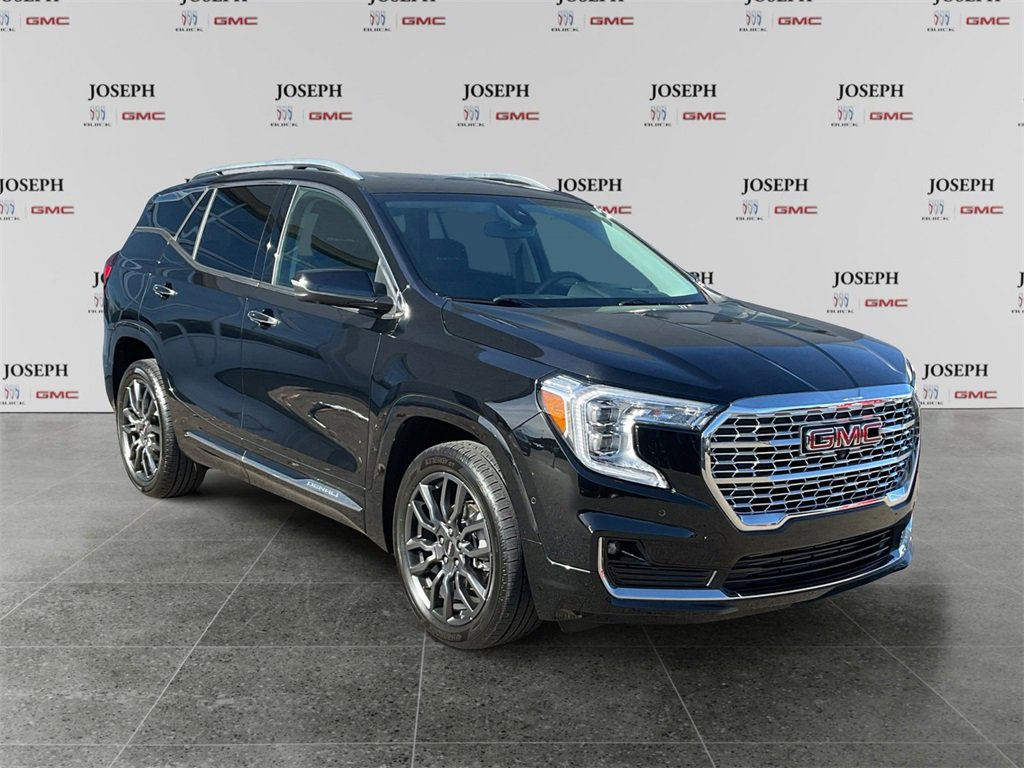 Used 2023 GMC Terrain Denali w/ Black Diamond Edition