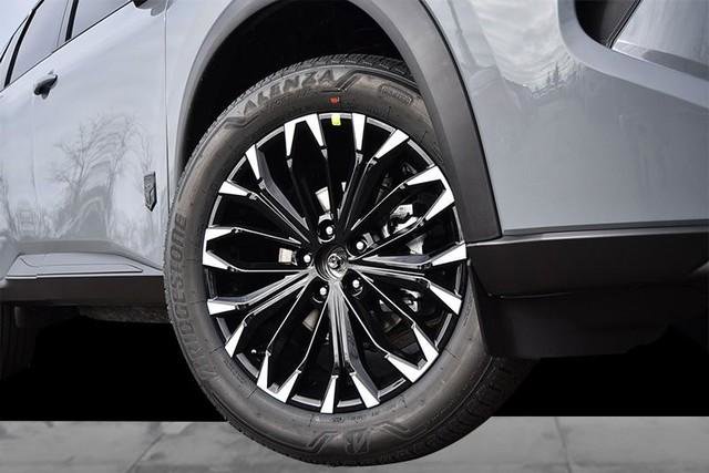 New 2026 Nissan Rogue SV image 3