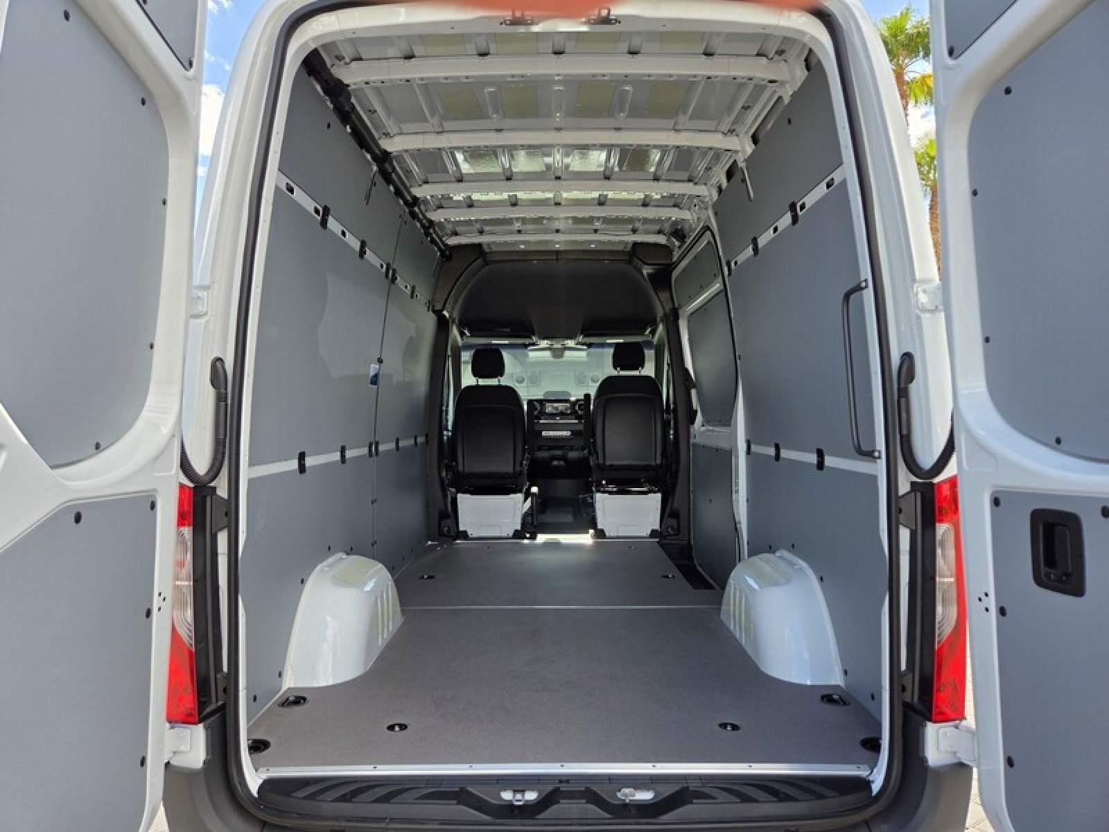 New 2026 Mercedes-Benz Sprinter 2500 image 13