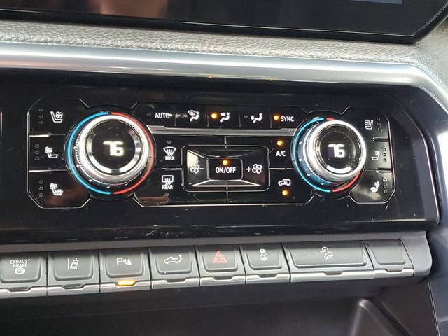 Used 2024 GMC Sierra 3500 Denali w/ Denali Reserve Package image 23