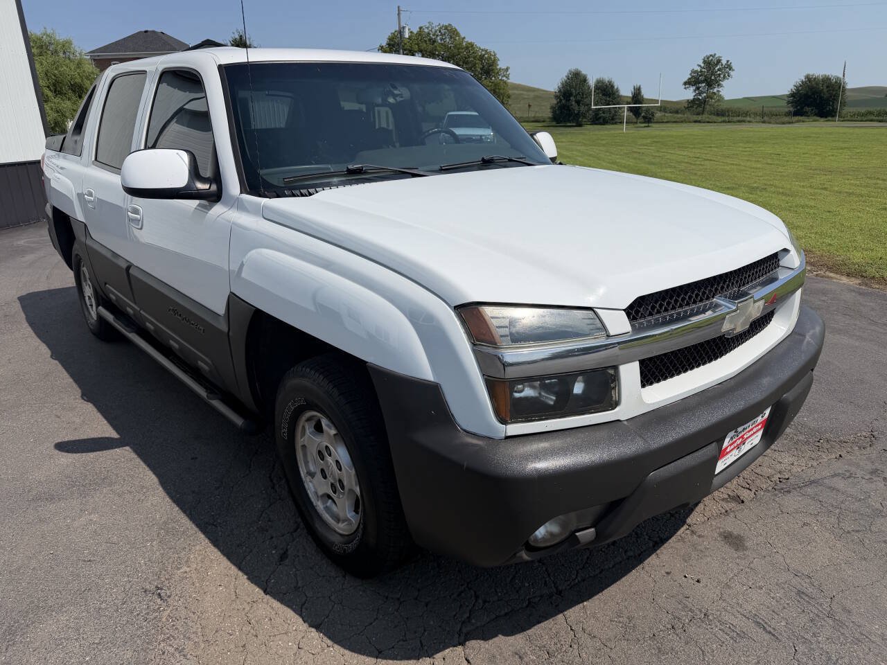 Used 2003 Chevrolet Avalanche 4x4 image 24
