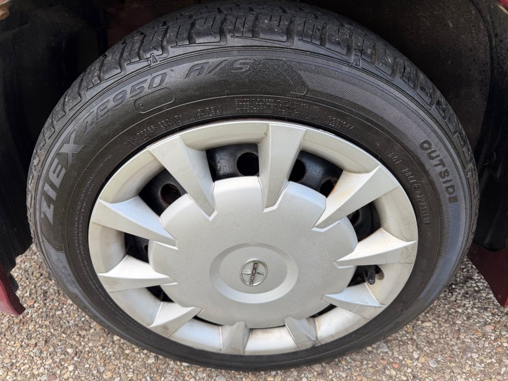 Used 2006 Scion xB FWD image 16