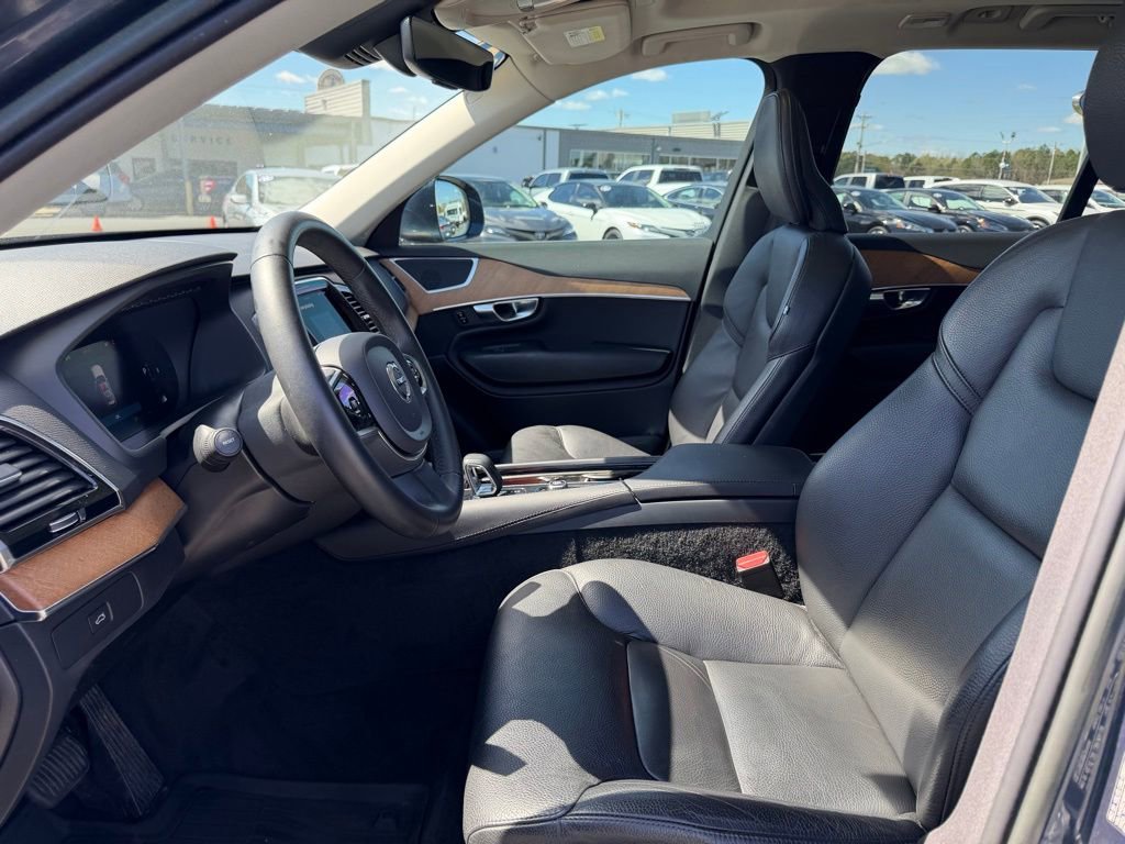 Used 2023 Volvo XC90 B6 Plus w/ Protection Package Premier image 15