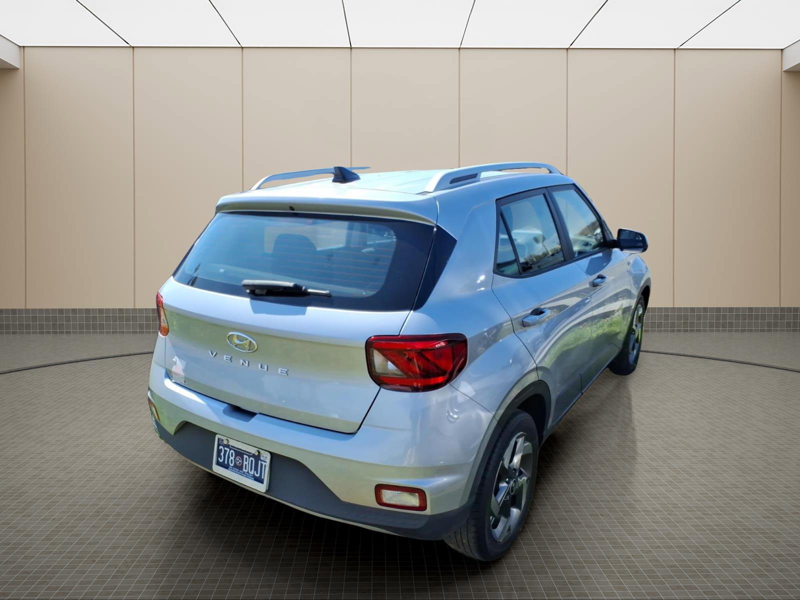 Certified 2022 Hyundai Venue SEL FWD image 12