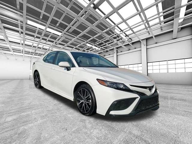 Used 2024 Toyota Camry SE