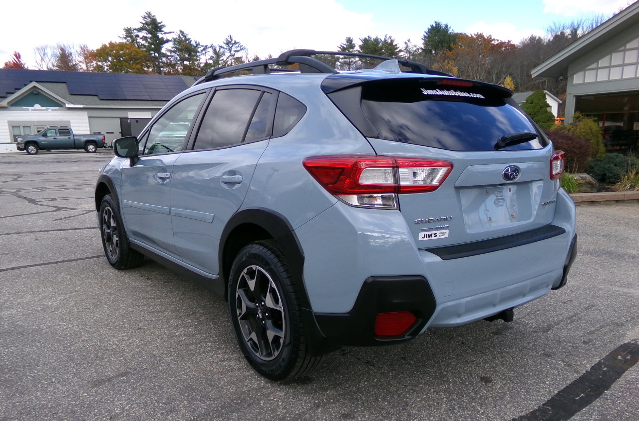 Used 2019 Subaru Crosstrek 2.0i Premium w/ Eyesight System image 3