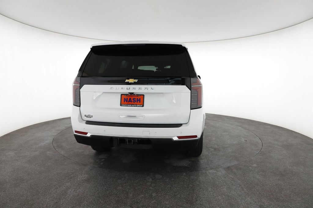 Used 2025 Chevrolet Suburban LS image 11