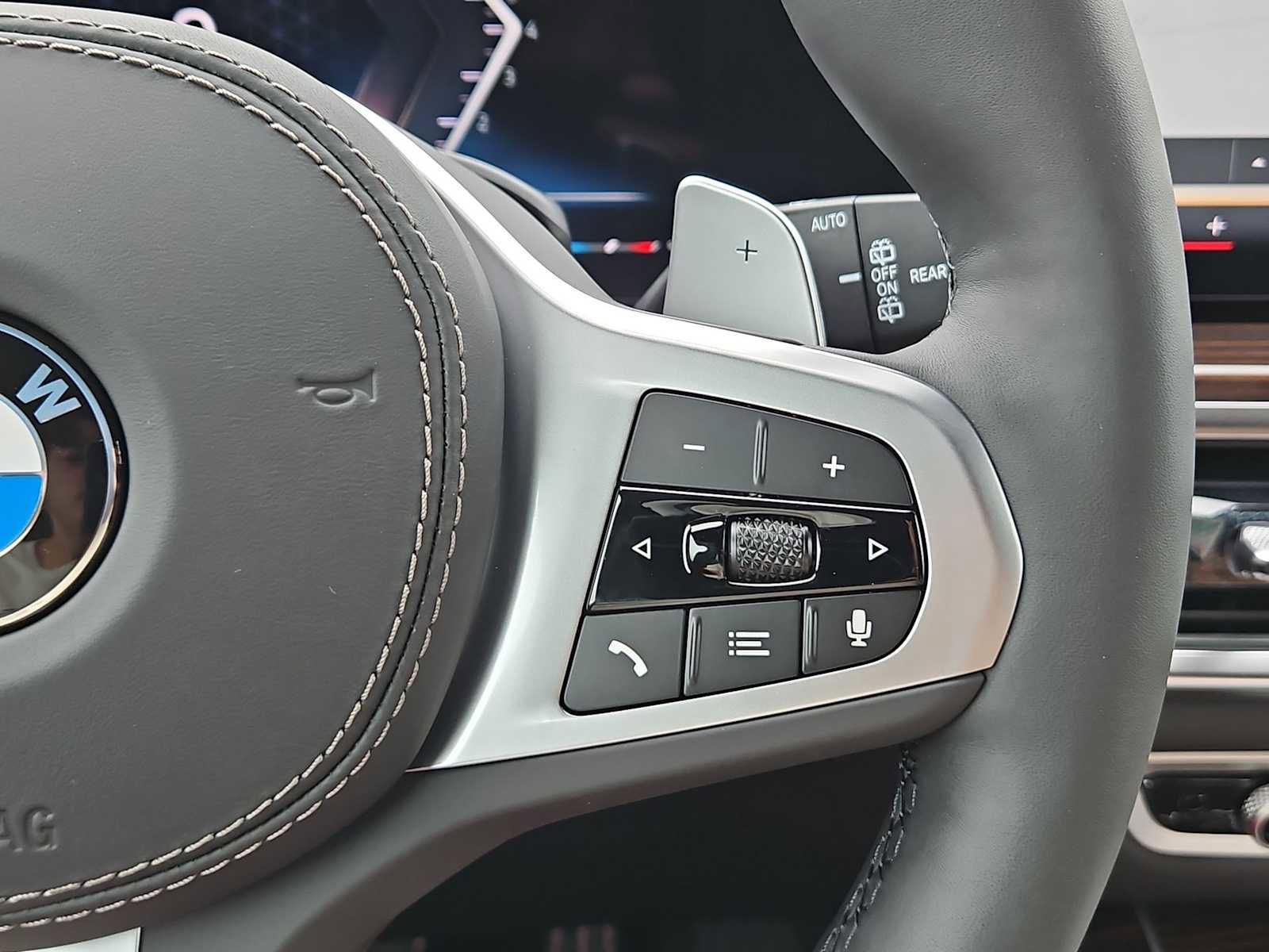 Used 2026 BMW X5 xDrive40i w/ Premium Package image 25