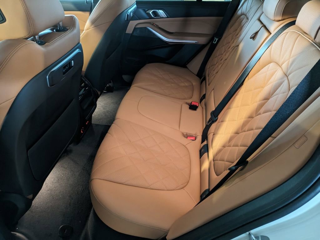 New 2026 BMW X5 sDrive40i w/ Premium Package RWD image 7