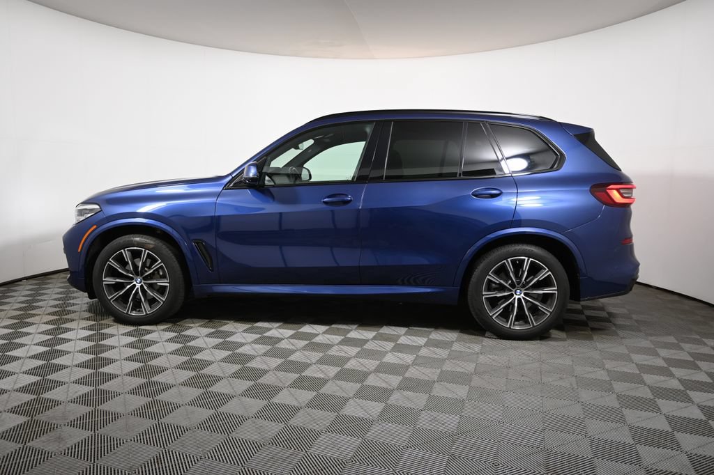 Certified 2023 BMW X5 xDrive40i w/ M Sport Package AWD/4WD image 2