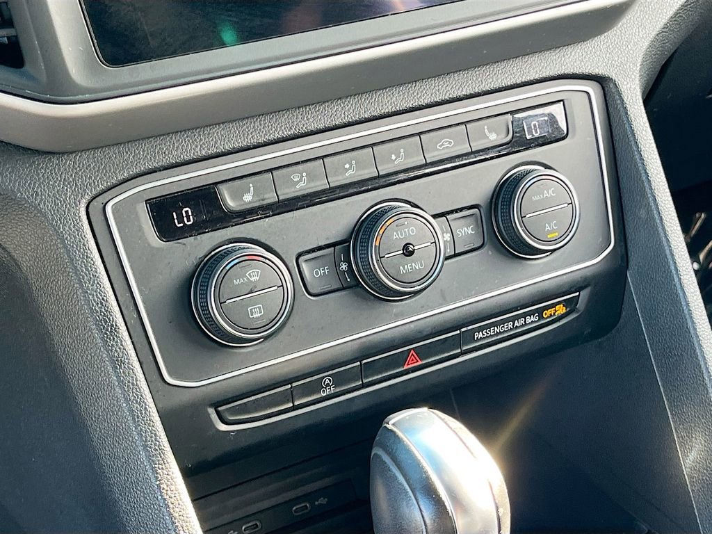 Used 2021 Volkswagen Atlas Cross Sport SE image 15