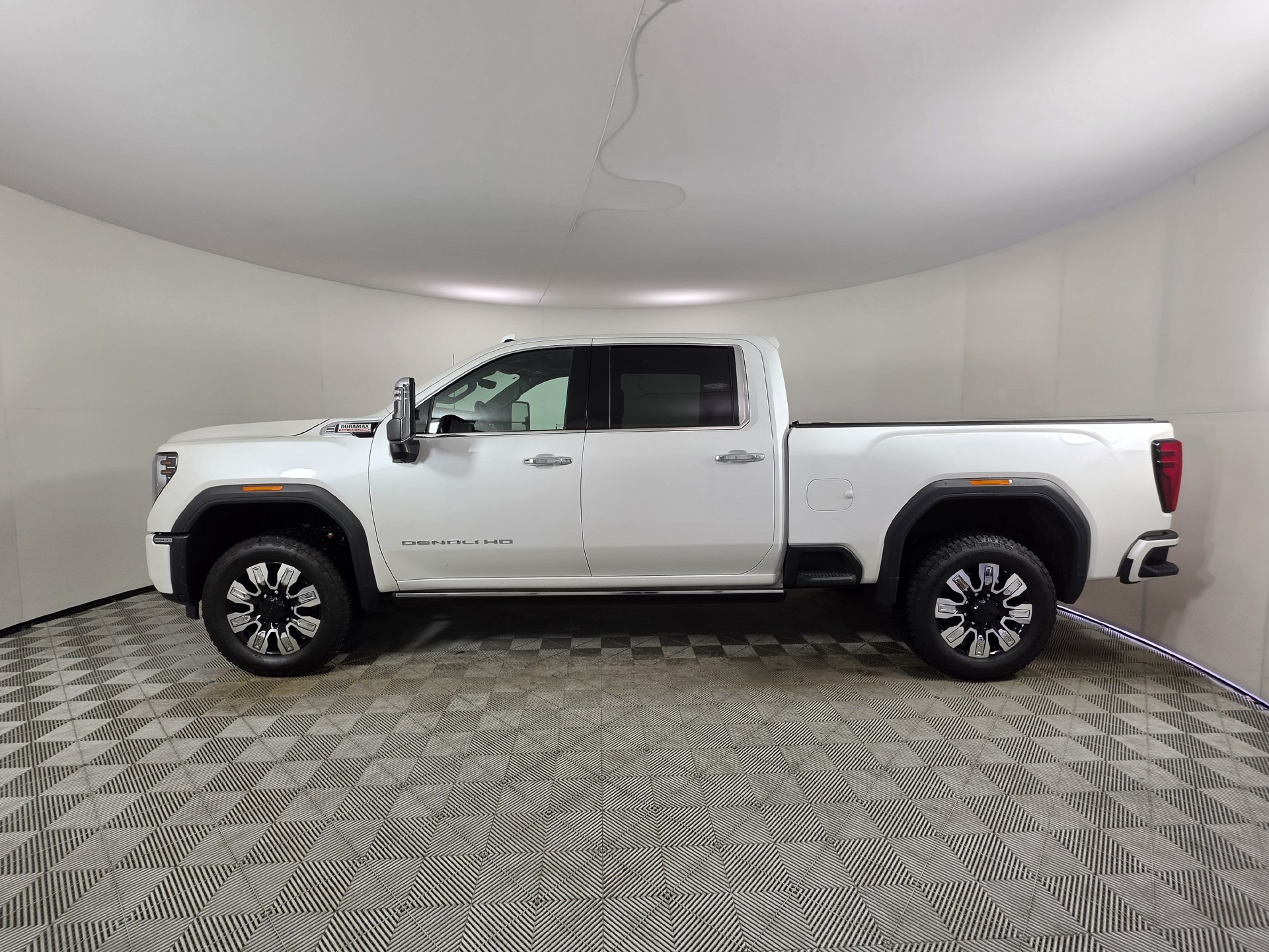 Used 2025 GMC Sierra 2500 Denali w/ Denali Reserve Package AWD/4WD image 37