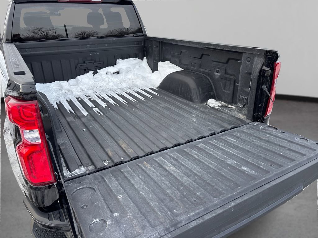 Used 2024 Chevrolet Silverado 1500 RST w/ Z71 Off-Road Package image 13