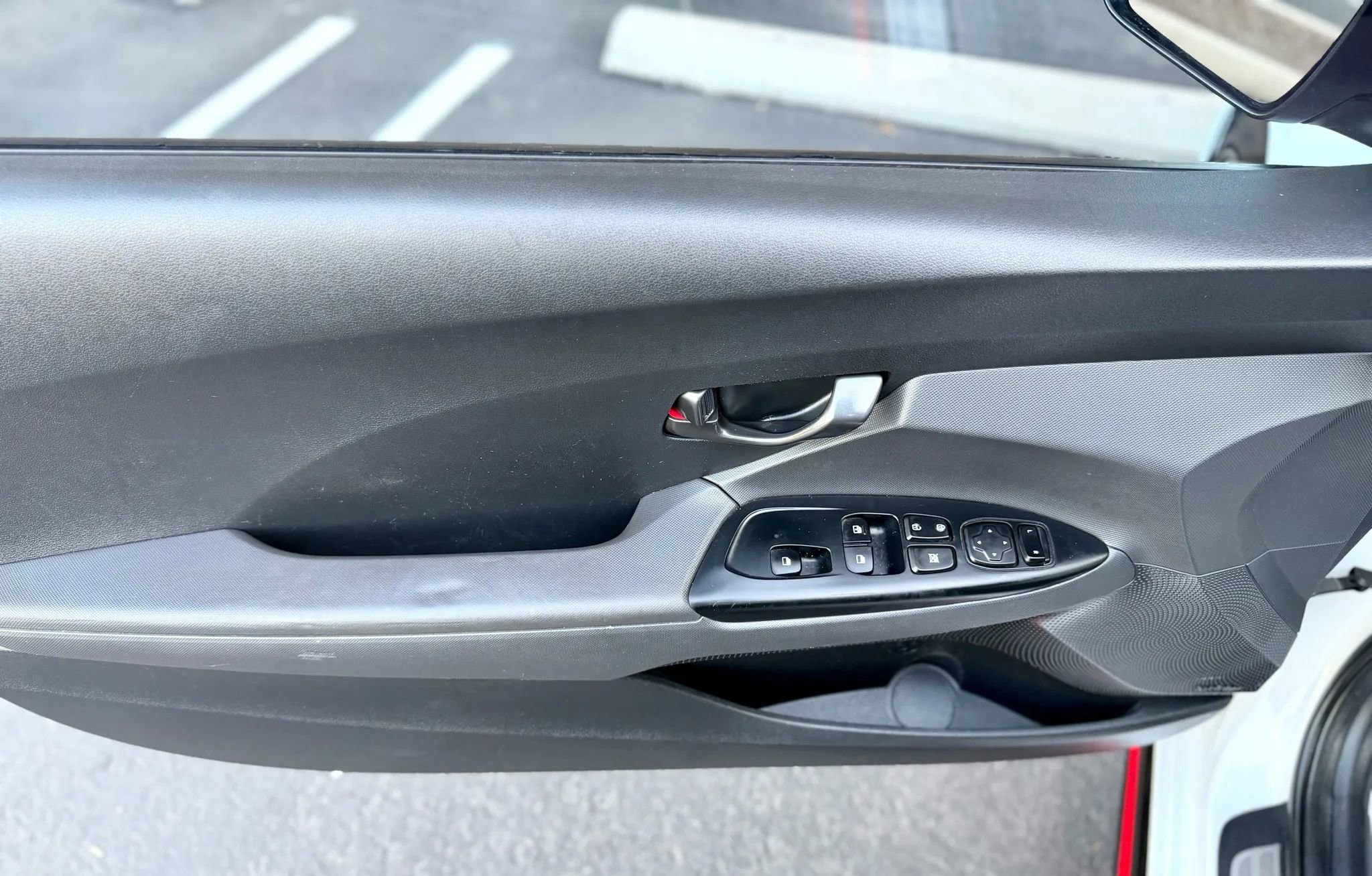 Used 2020 Hyundai Veloster N w/ Performance Package FWD image 11