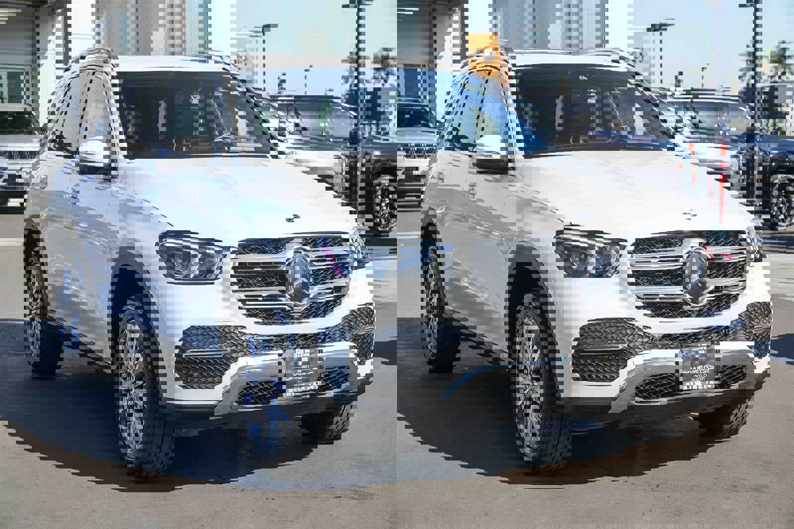 Used 2022 Mercedes-Benz GLE 350 4MATIC image 3