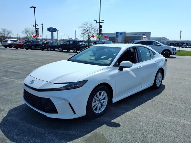 Certified 2025 Toyota Camry LE image 8