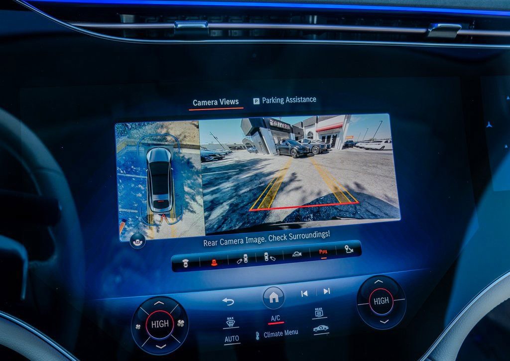 Used 2023 Mercedes-Benz EQS 580 4MATIC Sedan image 11