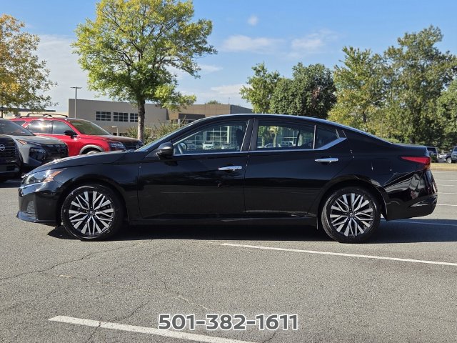 Certified 2025 Nissan Altima 2.5 SV FWD image 2